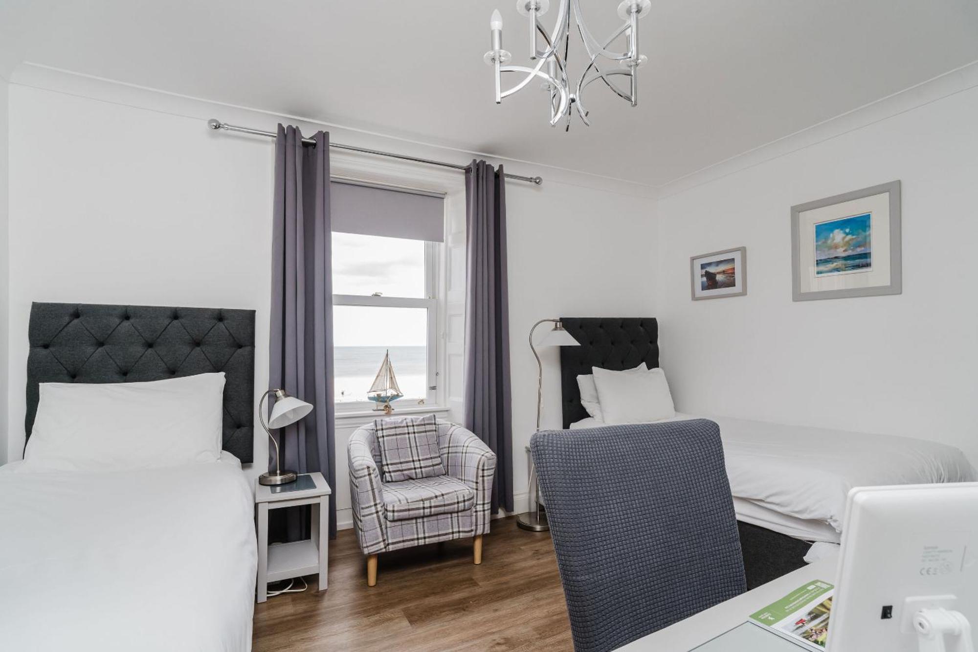 The Roxburgh Guest Accommodation Berwick Upon Tweed Oda fotoğraf